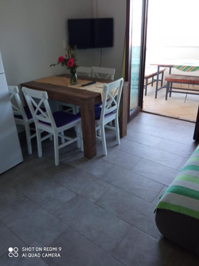 Apartments Vukelić Starigrad Paklenica Buitenkant foto